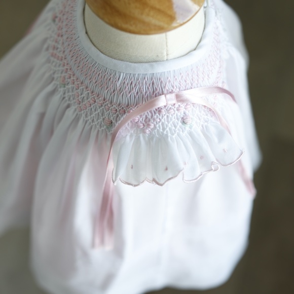 Newborn Smocked Dress White Pink Embroidery Will'beth Spring Portrait NWT - Picture 6 of 10